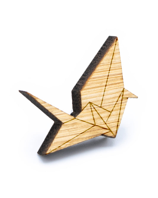 折り鶴の木製ピンバッジ